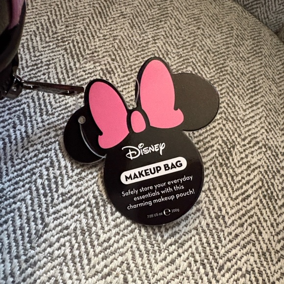 The Crème Shop Minnie Mouse Makeup Bag - Picture 13 of 15
